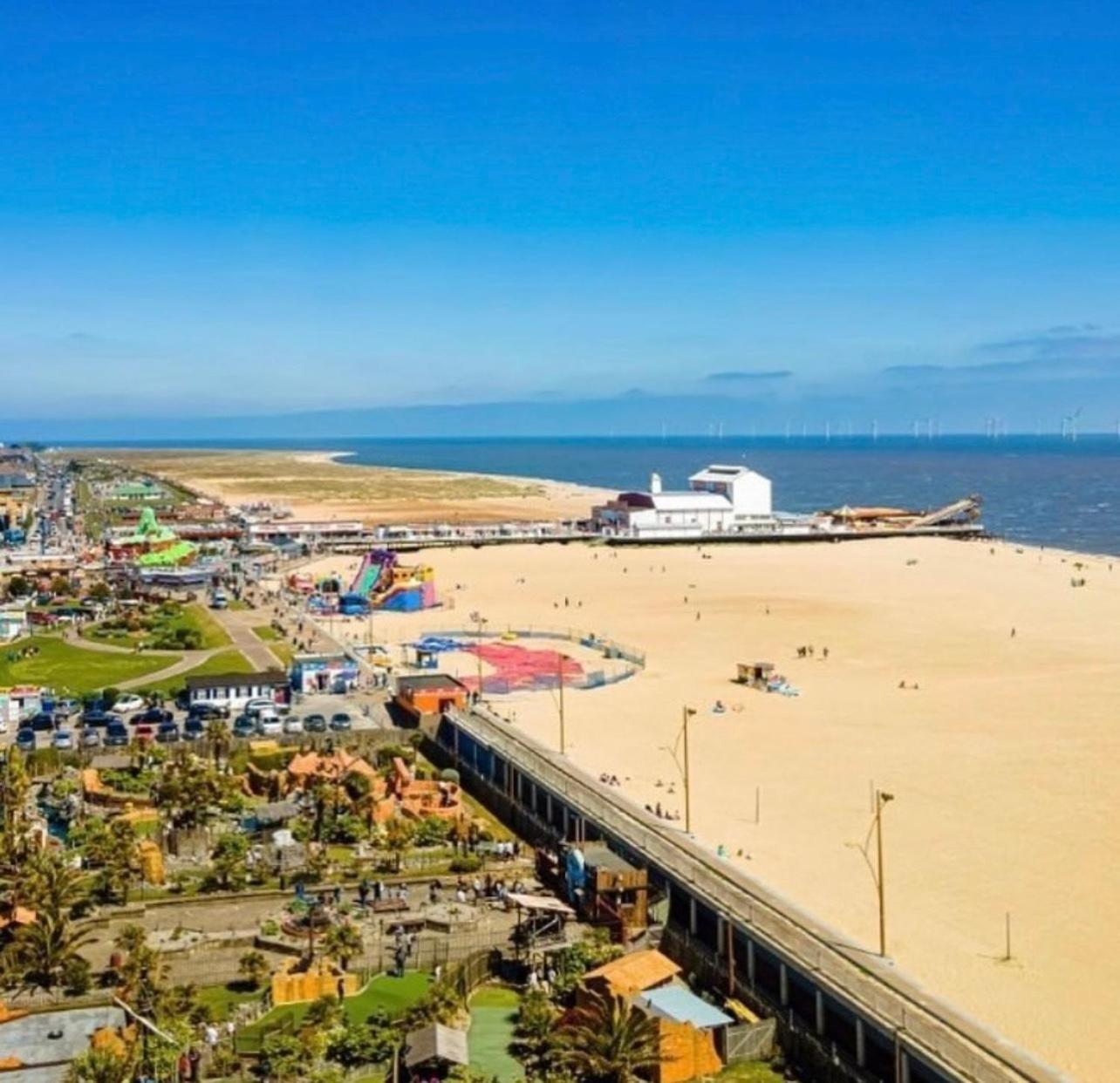 Hotel Of Wizardry Great Yarmouth Kültér fotó