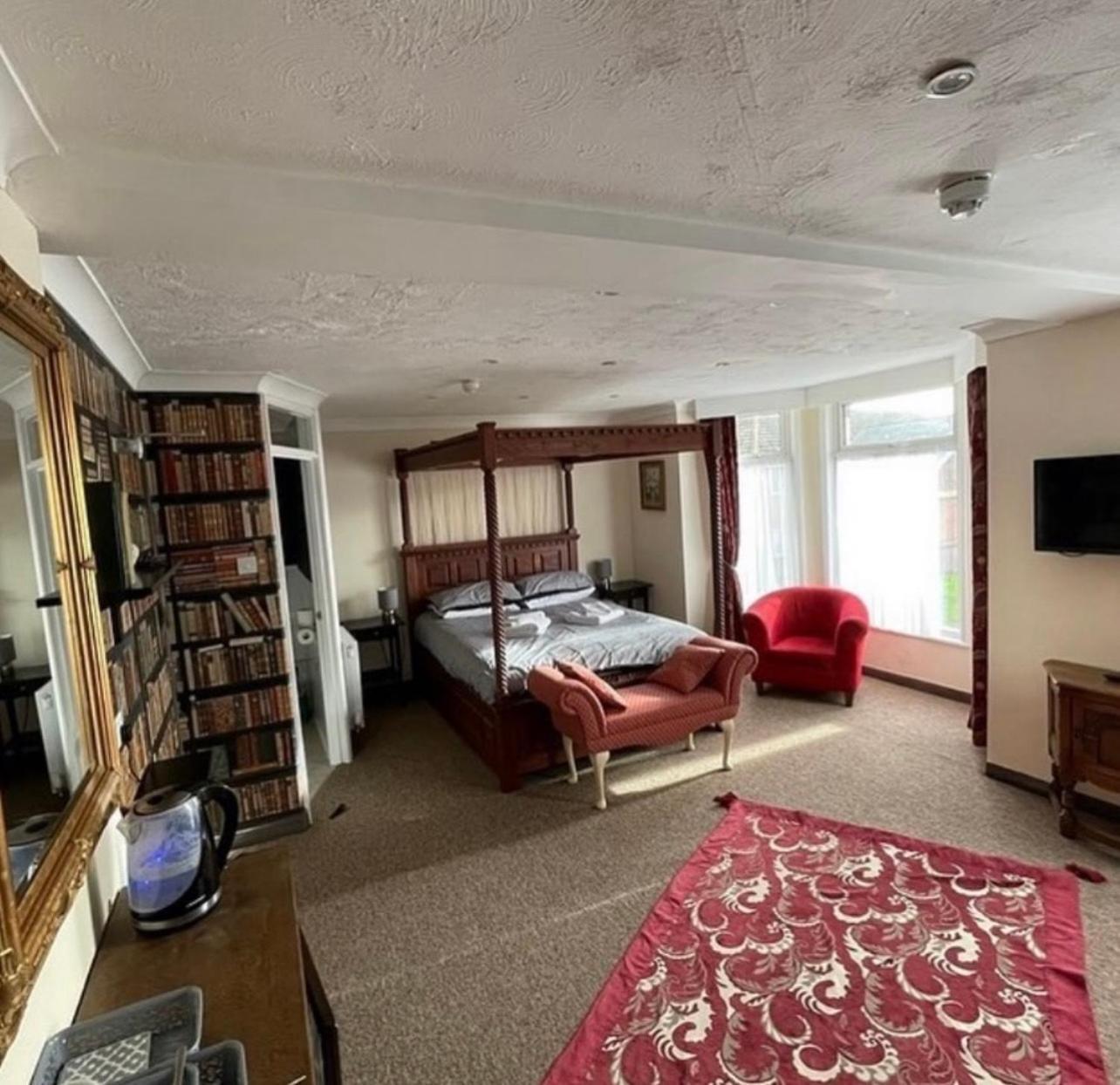 Hotel Of Wizardry Great Yarmouth Kültér fotó