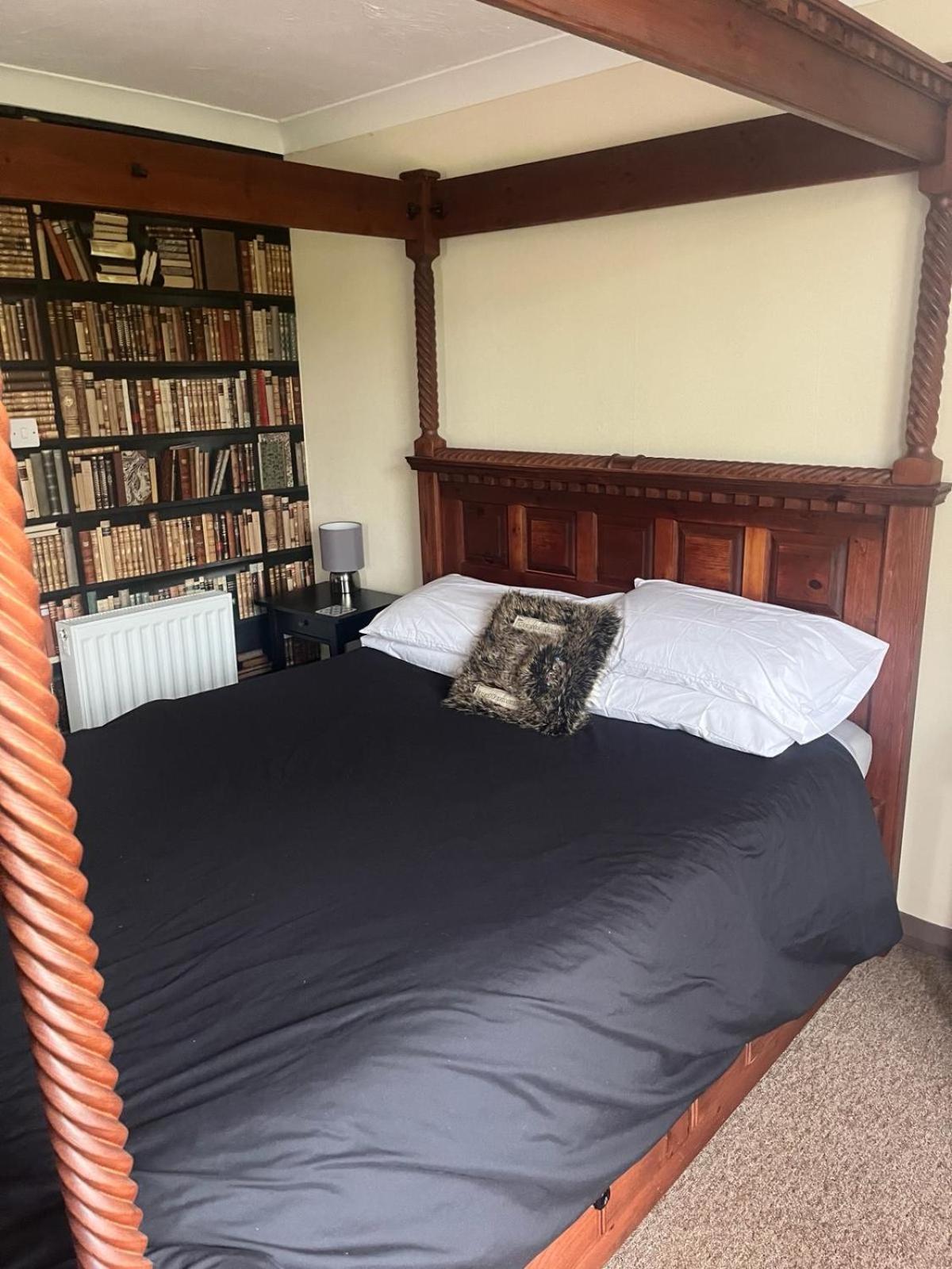 Hotel Of Wizardry Great Yarmouth Kültér fotó